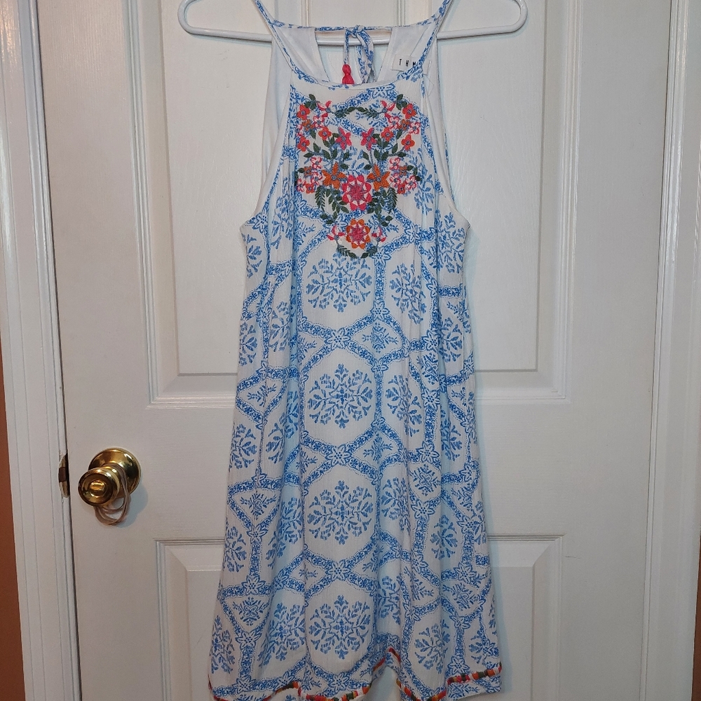 Anthropologie THML Blue White Floral Embroidery Mini Length Shift Dress Size SP